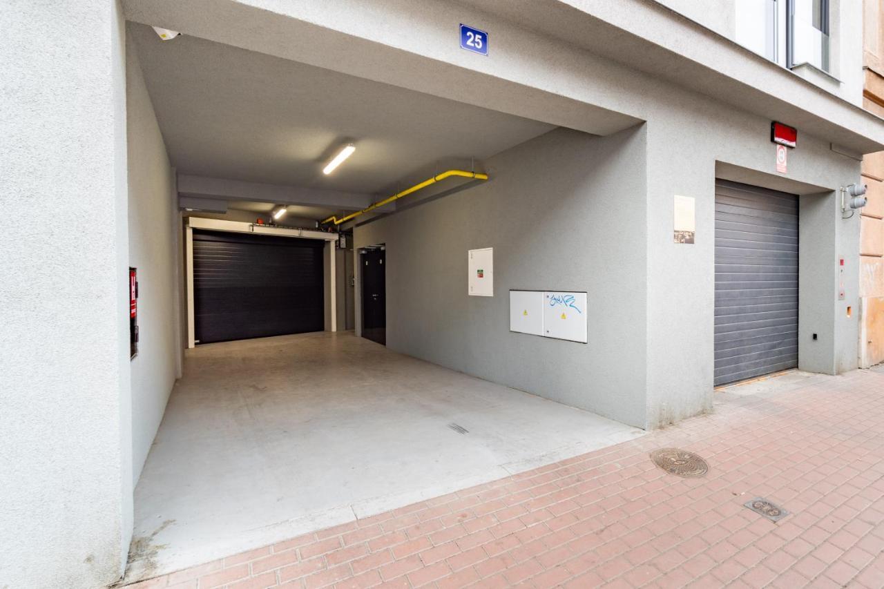 Brand New # 42 In Brand New Building With Free Parking In The Center Apartamento