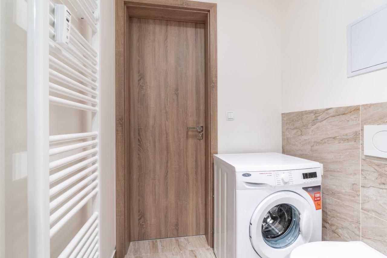 Apartamento Brand New # 42 In Brand New Building With Free Parking In The Center *